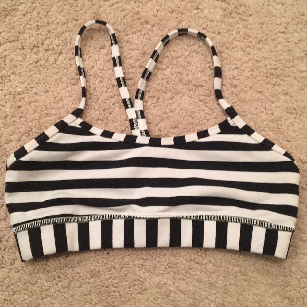 Lululemon Flow Y Bra size 4 (XS)